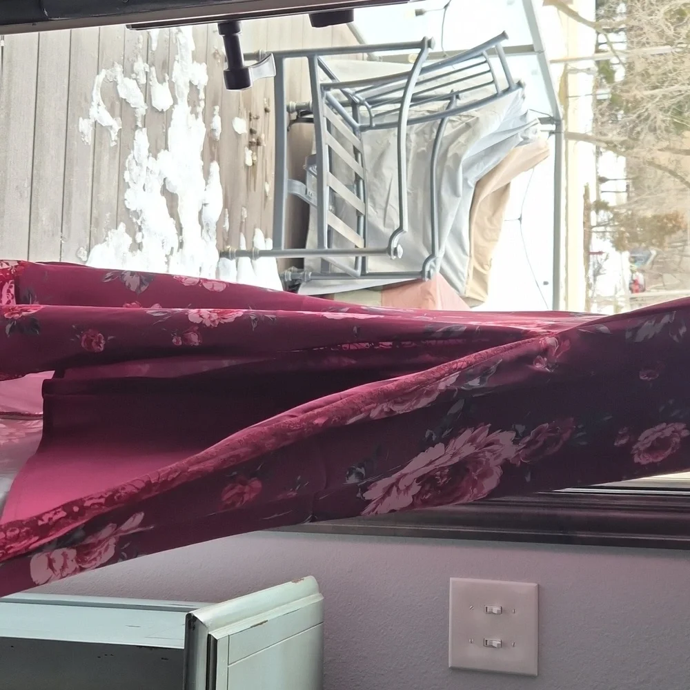 Avec Les Filles Burgandy Dress with Pink And Gray Accents - Picture 4 of 7